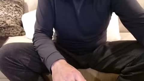 Snapshot of j335129 chatting on 12.16.25 James online show from 12.16.25