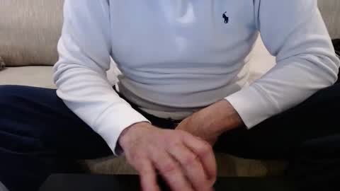 Snapshot of j335129 chatting on 02.01.26 James online show from 02.01.26