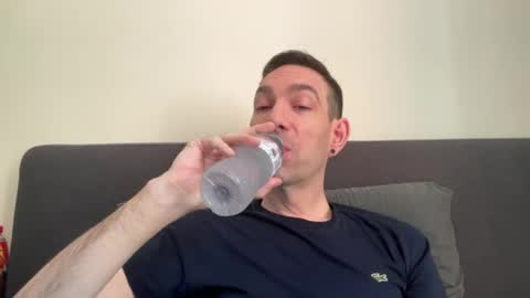 Snapshot of j_amessss chatting on 07.29.26 James online show from 07.29.26