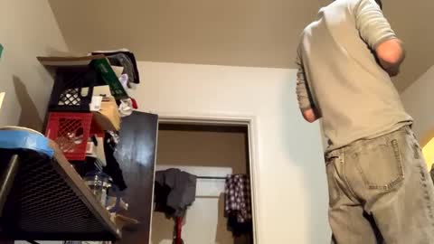 Snapshot of j_boogie_mane chatting on 12.04.24 j boogie online show from 12.04.24