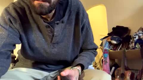 Snapshot of j_boogie_mane chatting on 11.25.25 j boogie online show from 11.25.25