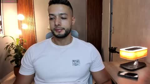 Calix  Independient model Insta and twt Calixsnake online show from 08.01.26