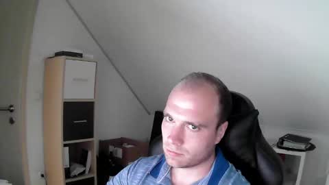 Snapshot of j_german783377 chatting on 09.11.25 here4y online show from 09.11.25