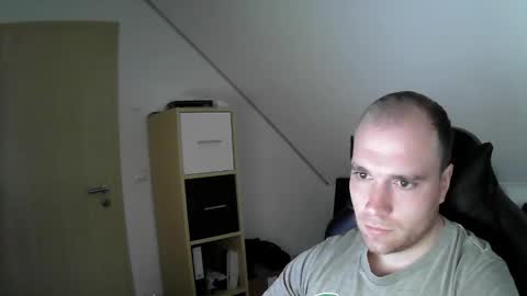 Snapshot of j_german783377 chatting on 11.11.25 here4y online show from 11.11.25