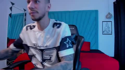 Snapshot of j_king__ chatting on 05.16.26 J King online show from 05.16.26