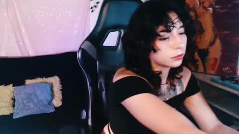 jade 18  online show from 08.02.26