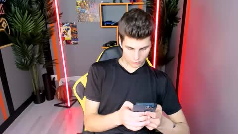 Snapshot of jack__wan chatting on 10.18.25 Jack online show from 10.18.25