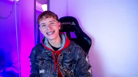 Snapshot of jack_frosst_ chatting on 06.19.26 JACK online show from 06.19.26
