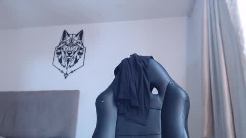 Snapshot of jack_master_muscle chatting on 02.14.26 jack and leah online show from 02.14.26