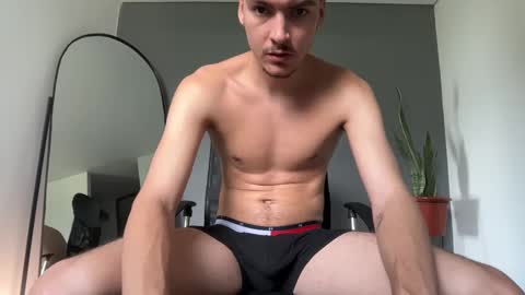 INDEPENDENT MODEL online show from 10.29.25