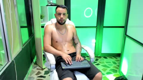 Snapshot of jackblanco_ chatting on 01.07.25 Jack White online show from 01.07.25