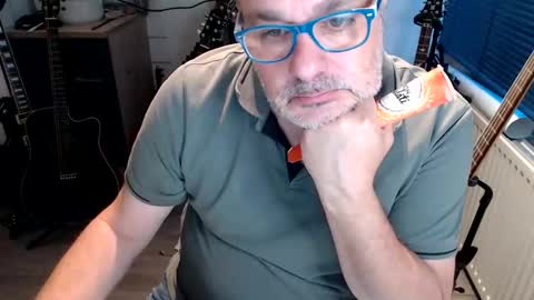 Jack independent model  online show from 06.07.26