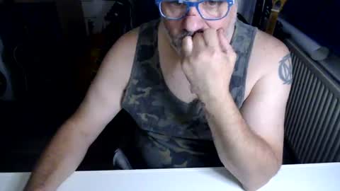 Jack independent model  online show from 06.15.26