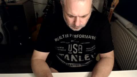 Jack independent model  online show from 06.17.26