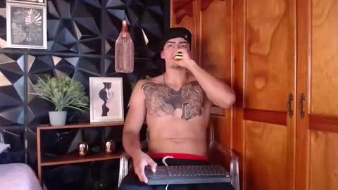 Snapshot of jackson_macleyn chatting on 03.07.26 Jackson online show from 03.07.26