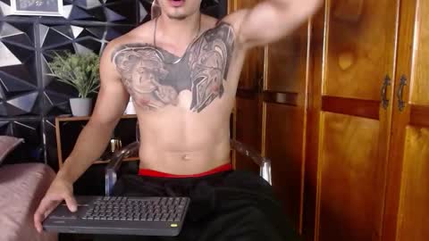 Snapshot of jackson_macleyn chatting on 03.08.26 Jackson online show from 03.08.26