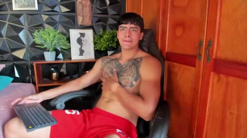 Snapshot of jackson_macleyn chatting on 03.30.26 Jackson online show from 03.30.26