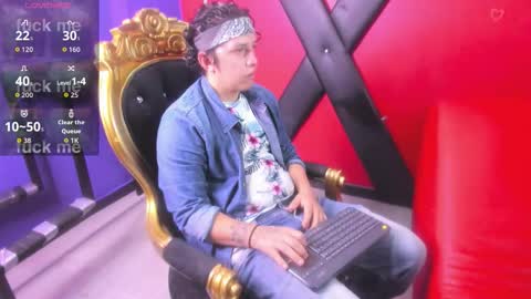 Snapshot of jackson_n_scarlett chatting on 11.30.25 Jackson n Scarlett online show from 11.30.25