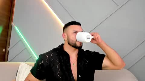 Snapshot of jackson_wayne__ chatting on 02.17.25 Jackson Wayne online show from 02.17.25