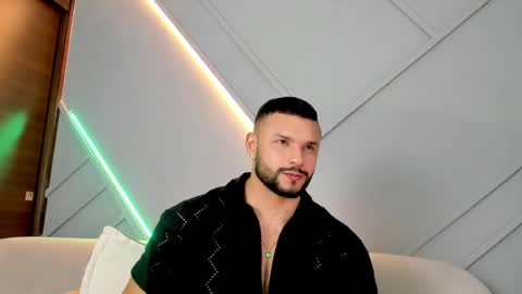 Snapshot of jackson_wayne__ chatting on 02.18.25 Jackson Wayne online show from 02.18.25