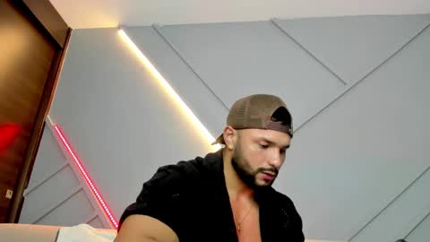 Snapshot of jackson_wayne__ chatting on 02.20.25 Jackson Wayne online show from 02.20.25