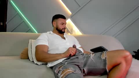 Snapshot of jackson_wayne__ chatting on 02.24.25 Jackson Wayne online show from 02.24.25