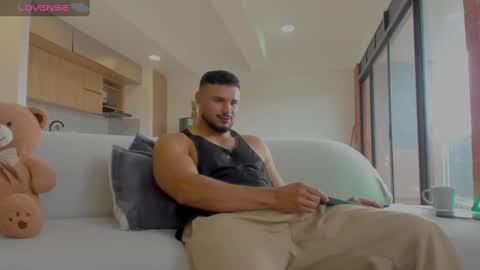 Snapshot of jackson_wayne__ chatting on 10.03.25 Jackson Wayne online show from 10.03.25