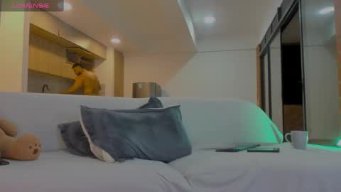 Snapshot of jackson_wayne__ chatting on 10.04.25 Jackson Wayne online show from 10.04.25