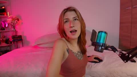 Snapshot of jacky_croft chatting on 02.25.25 Linda Sofia help me get to 100 thumbs up online show from 02.25.25