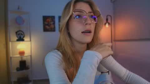 Snapshot of jacky_croft chatting on 10.26.25 Linda Sofia help me get to 100 thumbs up online show from 10.26.25