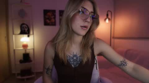 Snapshot of jacky_croft chatting on 11.14.25 Linda Sofia help me get to 100 thumbs up online show from 11.14.25