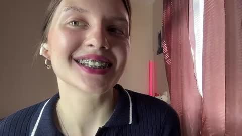 Snapshot of jaclynmalcolm chatting on 06.11.26 Lillian online show from 06.11.26