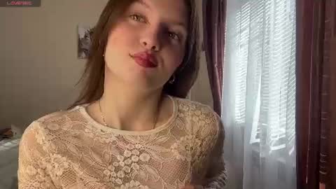 Snapshot of jaclynmalcolm chatting on 06.18.26 Lillian online show from 06.18.26