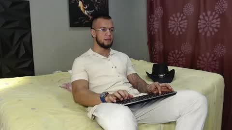 Snapshot of jacob_beckett chatting on 03.08.26 Jacob online show from 03.08.26