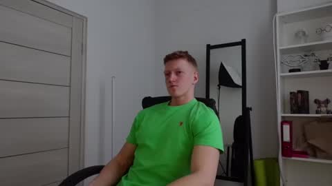 Snapshot of jacob_devon chatting on 02.14.25 JACOB DEVON online show from 02.14.25