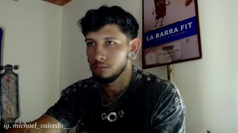 Michael Caicedo online show from 04.02.26