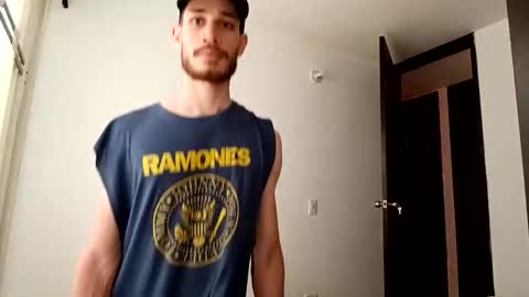 Snapshot of jacobmurphy2103 chatting on 10.02.25 JACOB ROBIN online show from 10.02.25