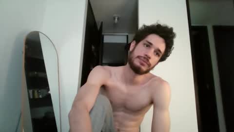 Snapshot of jacobmurphy2103 chatting on 12.05.25 JACOB ROBIN online show from 12.05.25