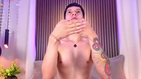 Snapshot of jacobo__parker21 chatting on 06.29.26 jacobo parker online show from 06.29.26