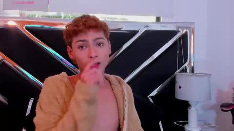 Snapshot of jacobrusso chatting on 12.19.25 jacobrusso online show from 12.19.25