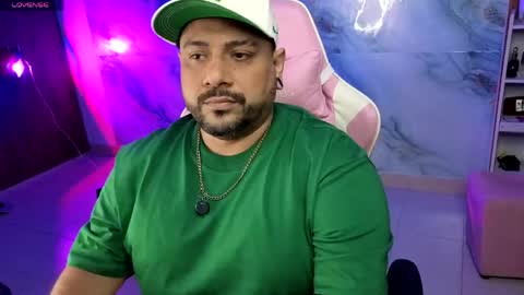 daddy sir master bear online show from 04.30.26