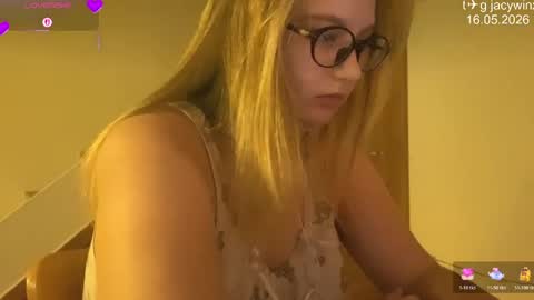 Snapshot of jacywinslat chatting on 05.16.26 jacywinslat online show from 05.16.26