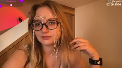 Snapshot of jacywinslat chatting on 06.03.26 jacywinslat online show from 06.03.26