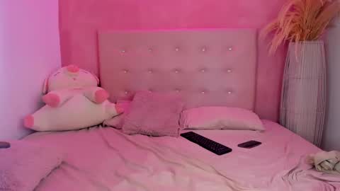 Vanniall online show from 01.08.25