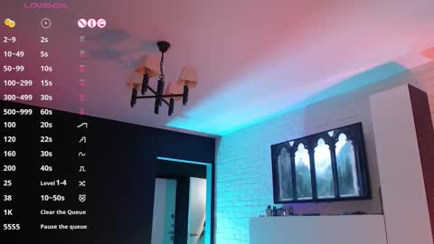 Snapshot of jade__swift chatting on 12.04.25 Jade online show from 12.04.25