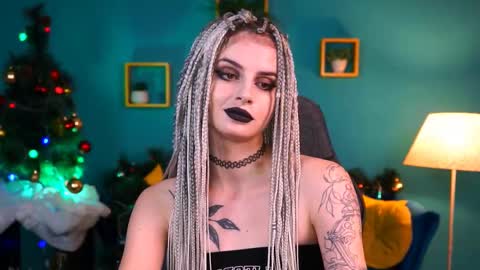 jade_castle online show from 12.18.24