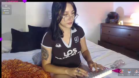 jade_evergreen_99 online show from 07.10.26