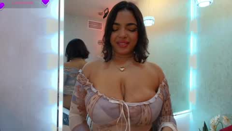 Snapshot of jade_nair chatting on 05.16.26 Jade online show from 05.16.26