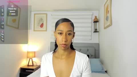 Jade smile online show from 02.10.25