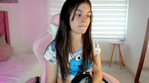 Snapshot of jade_sweetie chatting on 10.03.25 Jade online show from 10.03.25